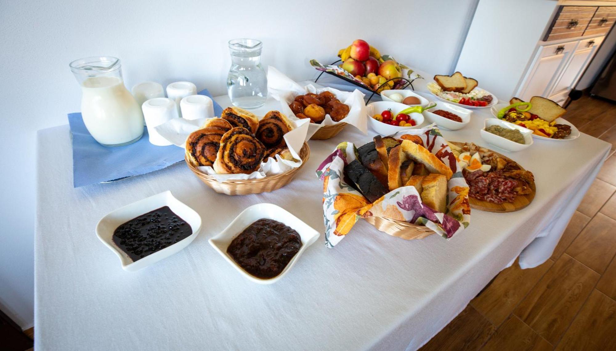 Ieud Dor De Maramu' Bed & Breakfast エクステリア 写真