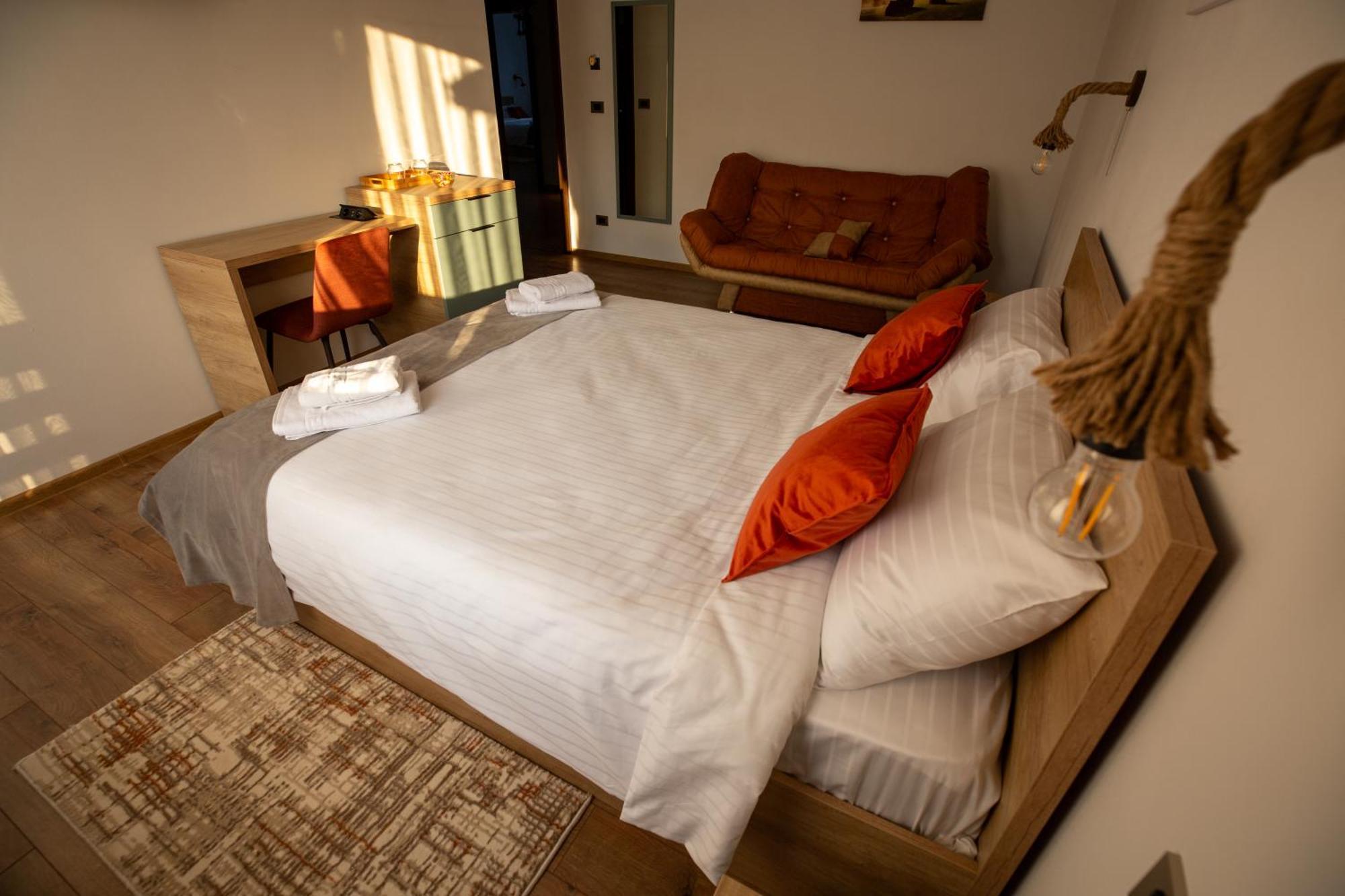 Ieud Dor De Maramu' Bed & Breakfast エクステリア 写真